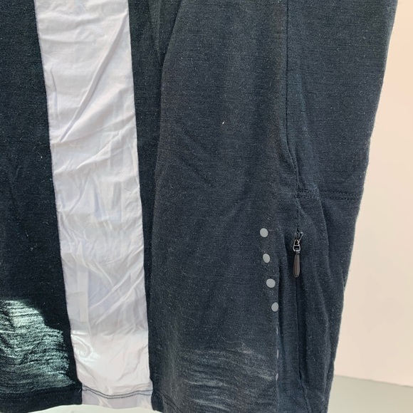 Nike Workout Top - Picture 3 of 4